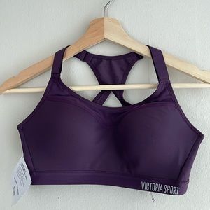 NWT Victoria’s Secret sports bra